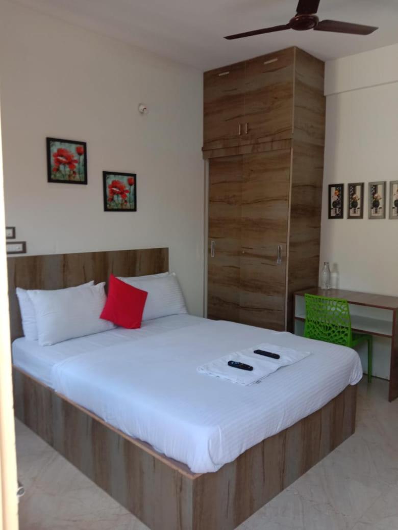 バンガロール Sk Residency Bed & Breakfast エクステリア 写真